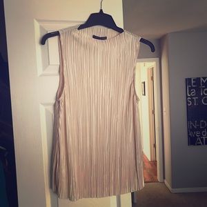 Harlowe & Graham light peach metallic tank